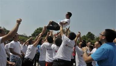 【飼料科(ke)技(ji)與經(jing)濟】鐵騎力(li)士:有(yǒu)夢,有(yǒu)未來