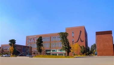 【川觀新(xin)聞】創新(xin)爲(wei)魂:要做中(zhong)國(guo)農業的(de)“特斯拉”——鐵