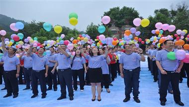 不忘初心 開啓鐵騎力(li)士3.0時代(dai)新(xin)夢想